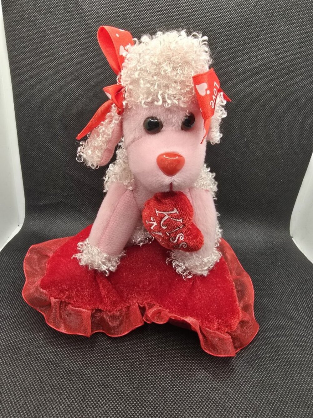 8” 2006 FourStar Group Cuddly Cousins Valentines Pink Poodle Dog Plush Kiss Me
